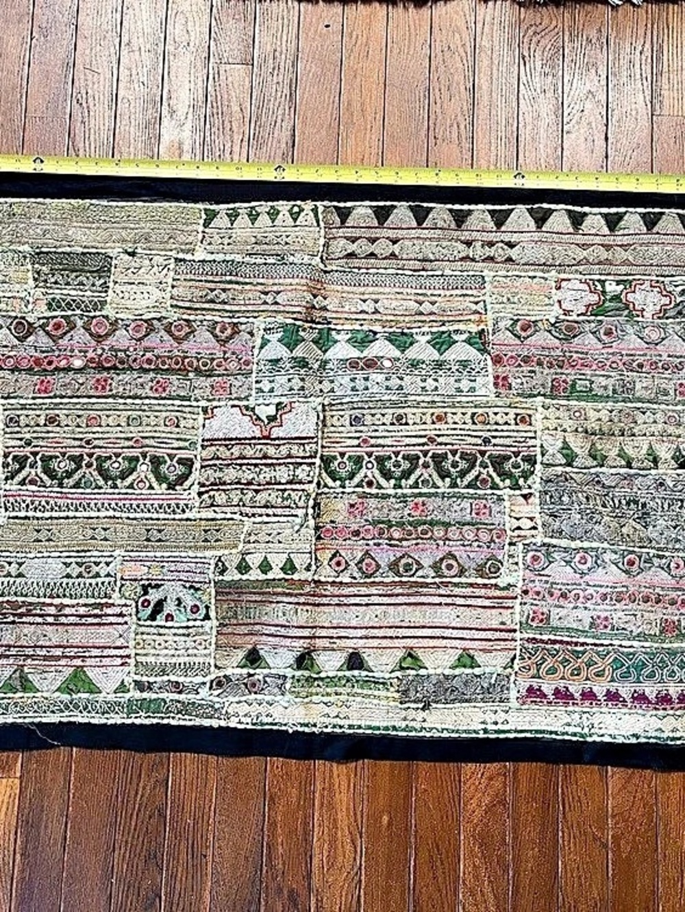 Woven Geometric Textile Decor in Green & Pink